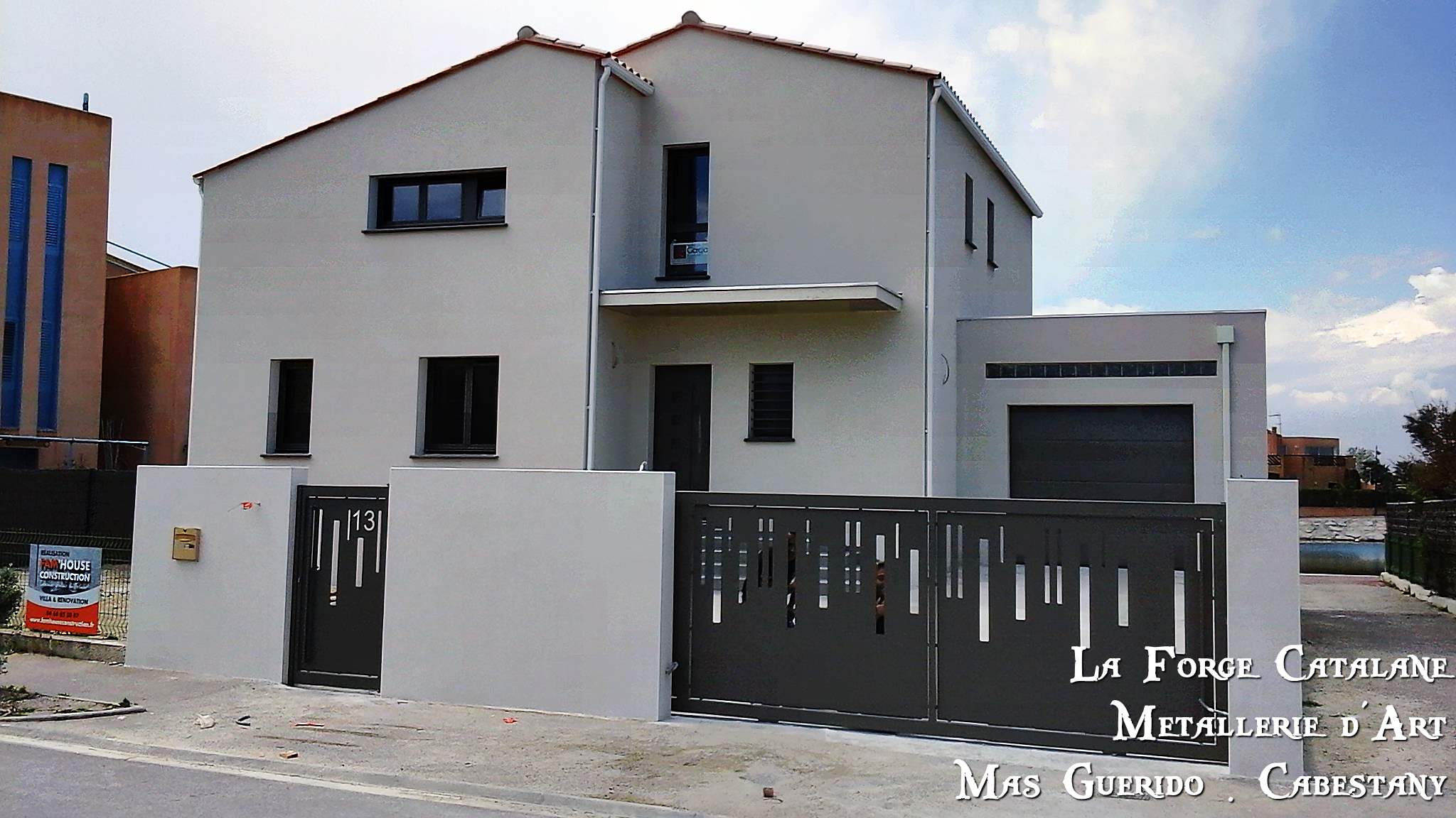 portail et portillon decoupe laser fer rectangles verticaux  forge catalane.jpg